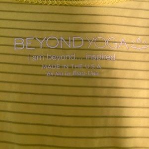 Beyond yoga yellow top size s/m in excellent condition